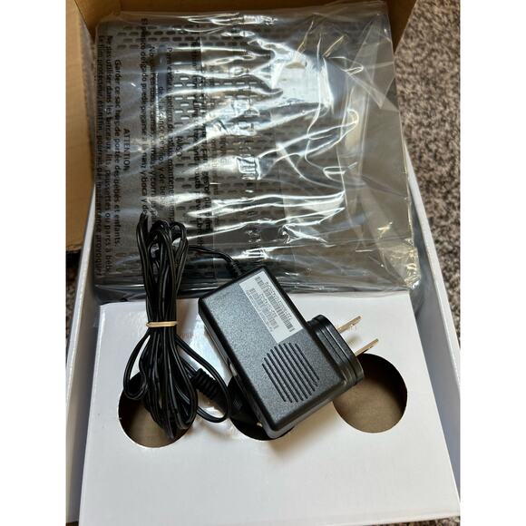 ARRIS SURFboard® SBG10 DOCSIS® 3.0 Cable Modem & Wi-Fi® Router - Picture 4 of 5